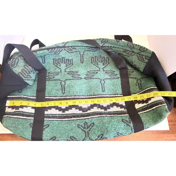 Peruvian Handwoven Alpaca-Wool Duffel Satchel – Travel Bag (Vintage) - Picture 5 of 5